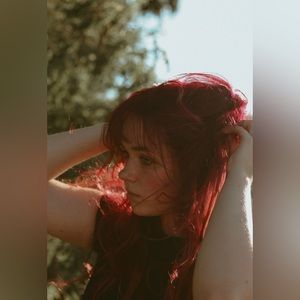 Meet your Posher, Olivia